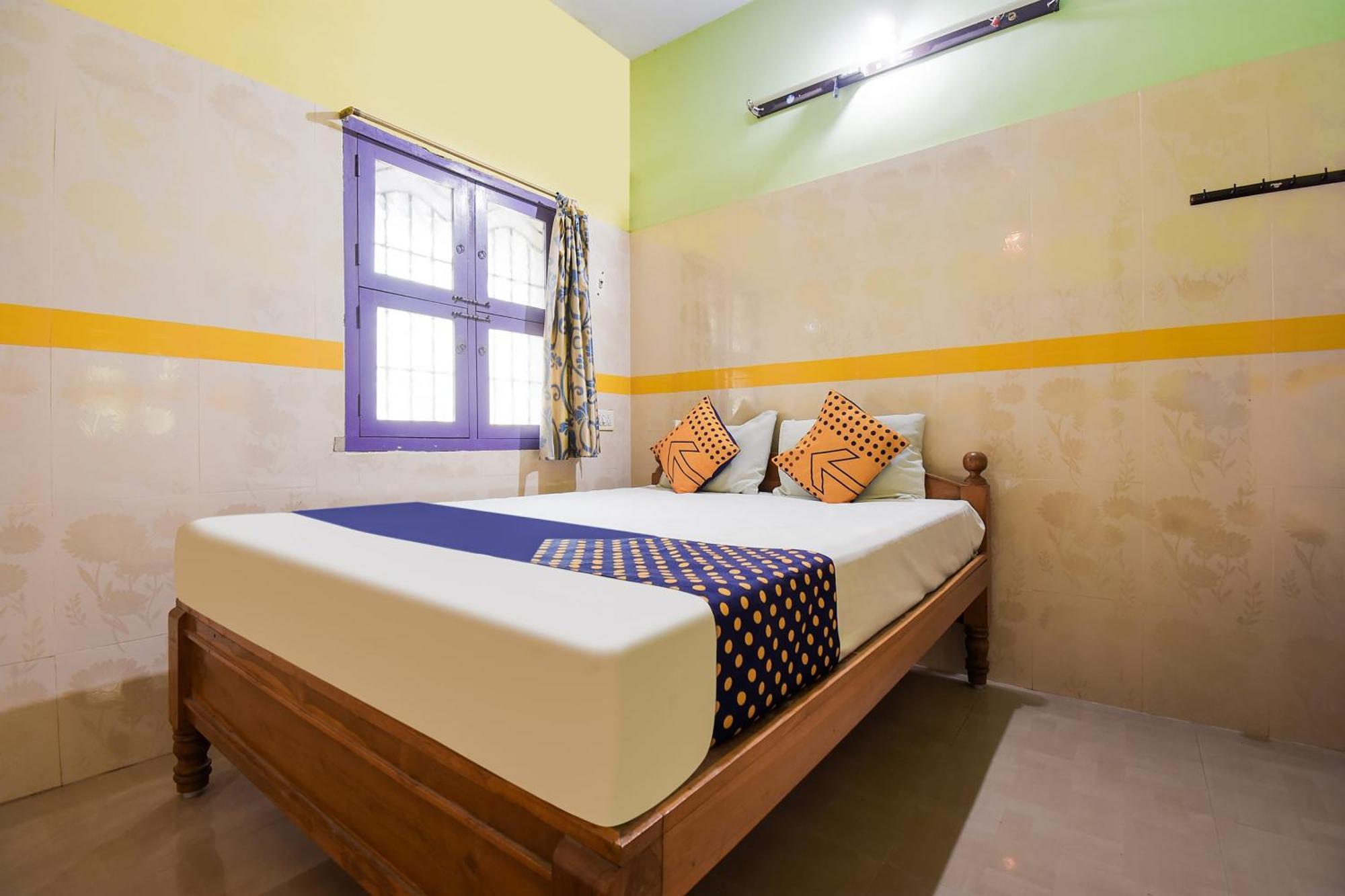 Hotel O K.S.Lodge Tribhuvanam Экстерьер фото